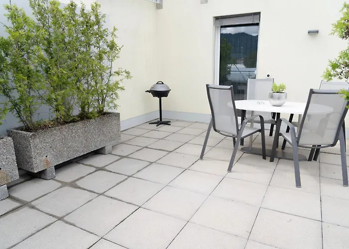 Terrace Einigen سبيز